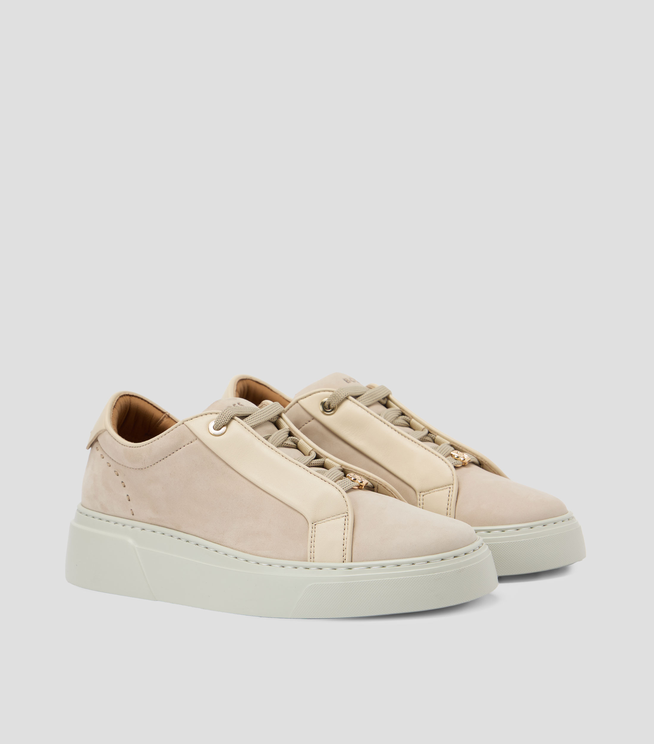 Tenis casuales con plataforma Gabry en piel vacuna Mujer